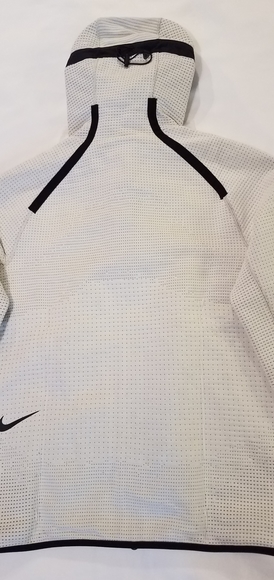 Nike sweatshirt - Picture 2 of 7